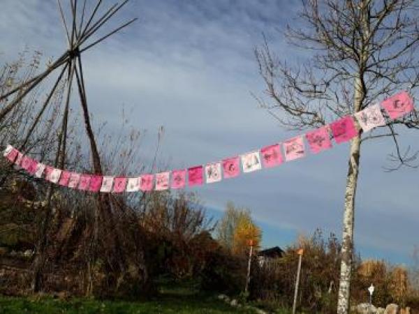 Gebetsfähnchen magenta/pink L